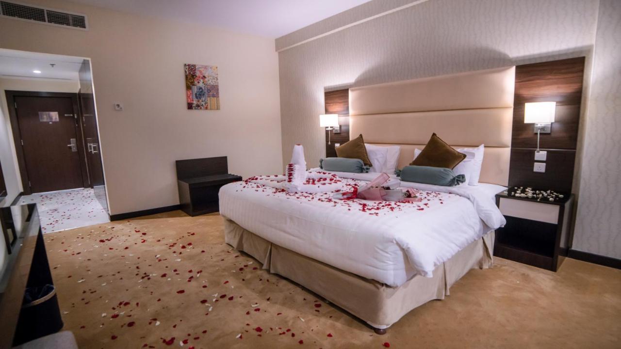 Holiday Villa Hail Hotel