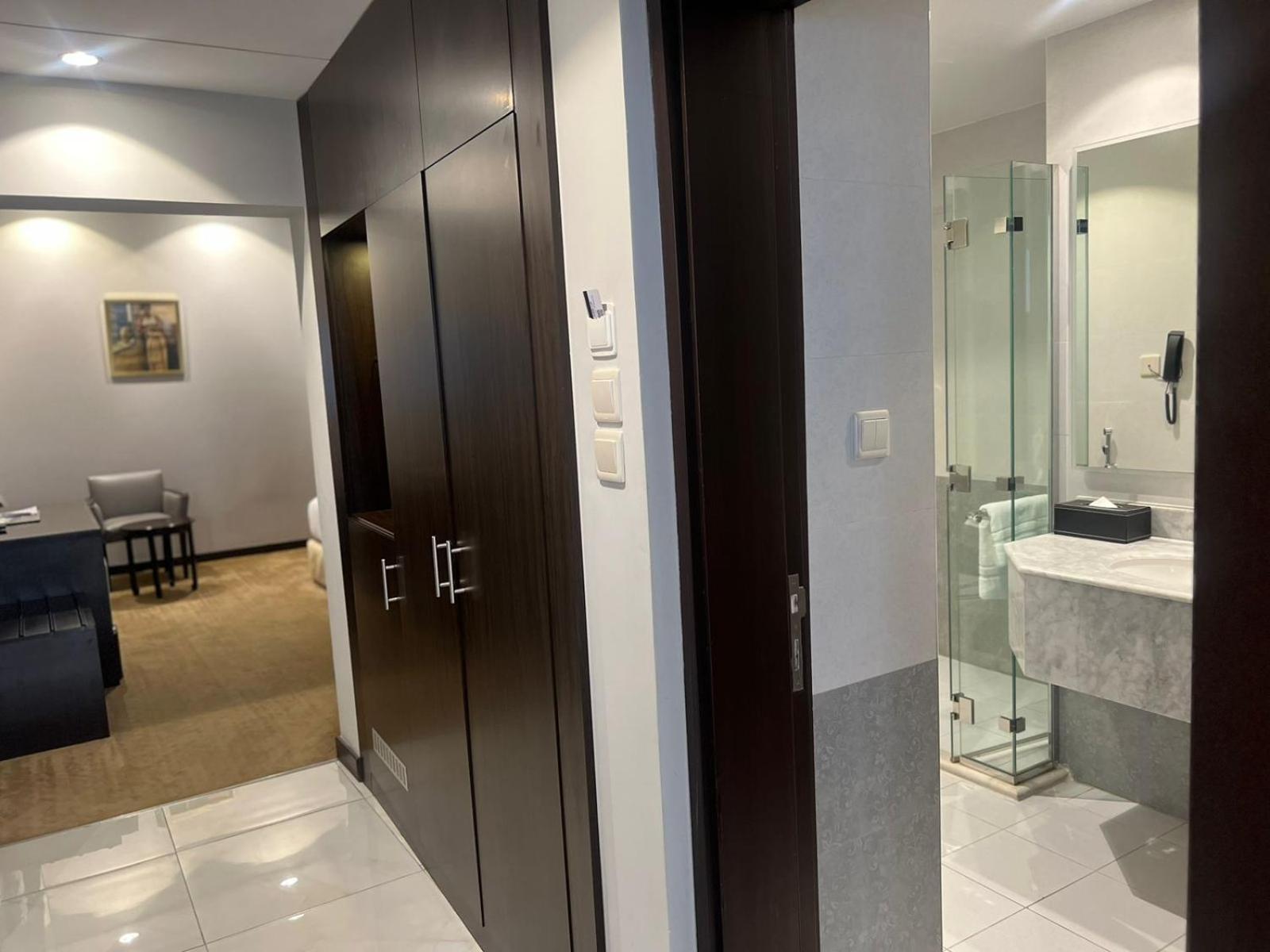 Hotel Holiday Villa Hail 4*